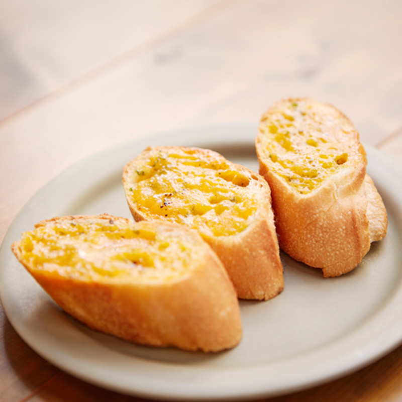 ガーリックチーズバゲット